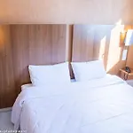 Hotel De La Vendee 2*