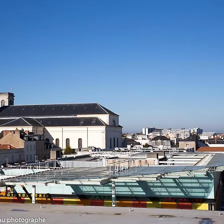 Hotel De La Vendée 2*