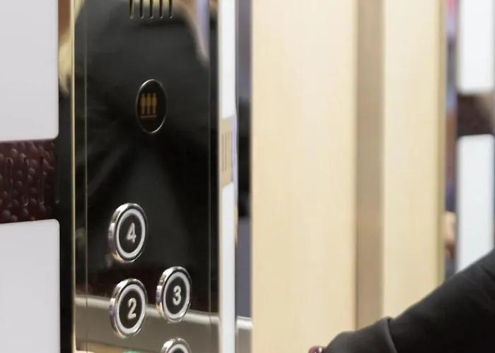 Отель De La Vendee Ла-Рош-сюр-Йон